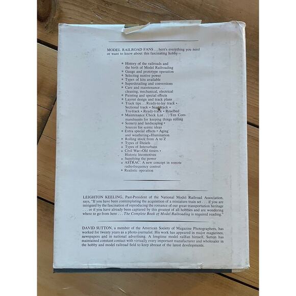 The Complete Book of Model Railroading by David Sutton 1964 Hard cover Book - Picture 4 of 4